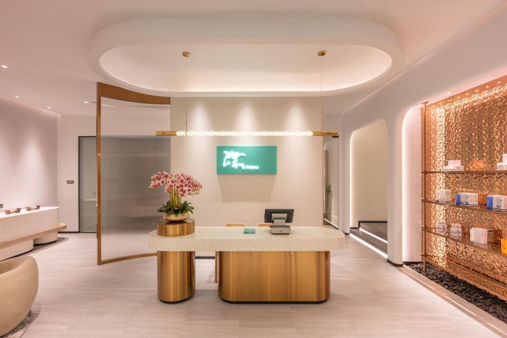 One World Hotel Petaling Jaya Exterior photo The interior of a PC Skin Clinic